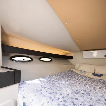 Alojamiento En Barco Voralamar * Valencie